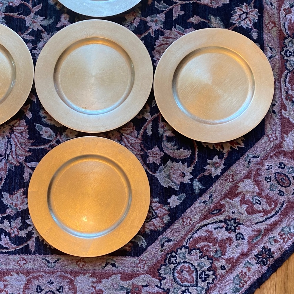 Set of 5 Gold Decorative Charger Plates for Table Settings - Picture 4 of 10